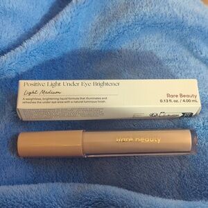NIB Rare Beauty Under eye Brightener - Light/Medium